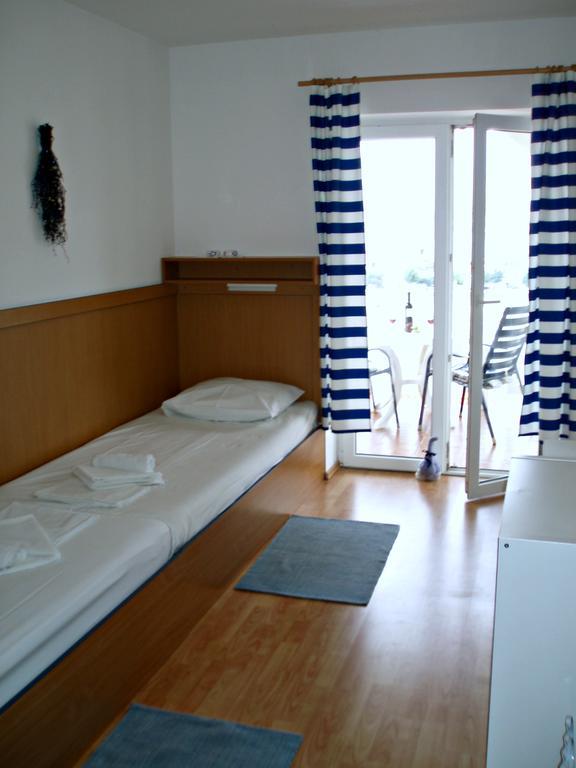 Apartments Tatjana Pag Extérieur photo